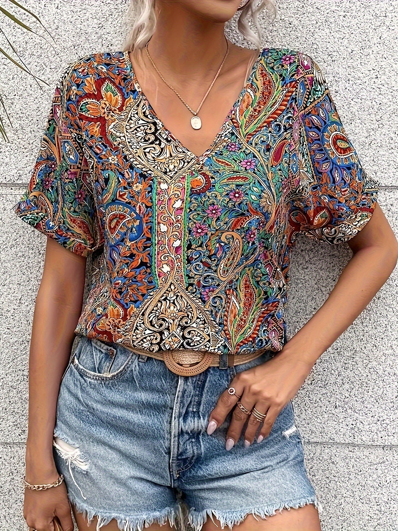 SARA™ | V-NECK BLOUSE